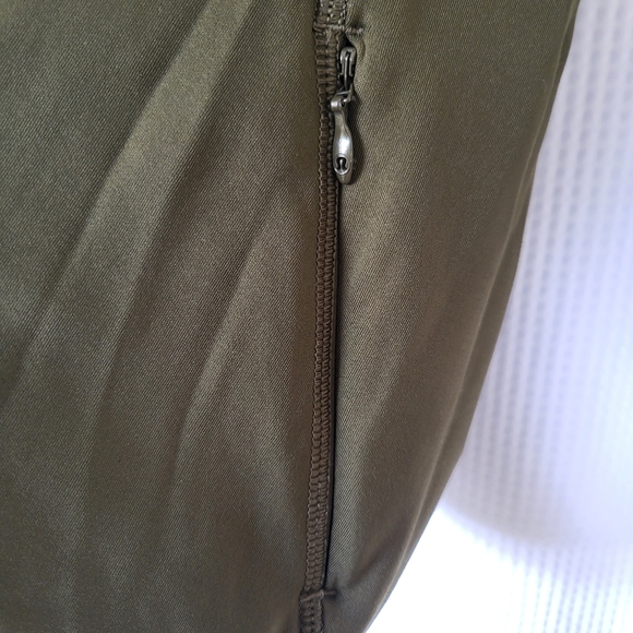 Lululemon green slim fit half zip pullover winter - Picture 4 of 6